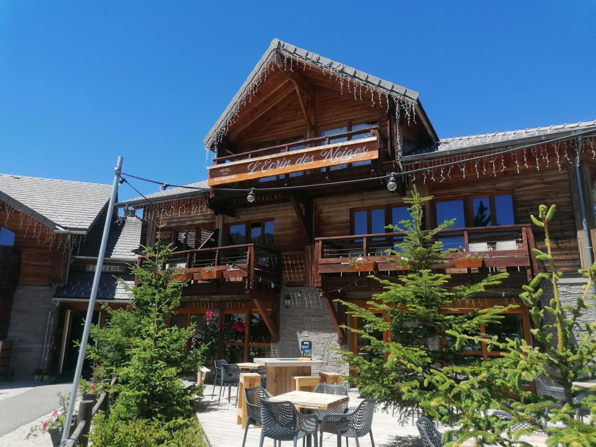 Sunweb Hotel L'Ecrin Des Neiges La Joue du Loup Exterior photo